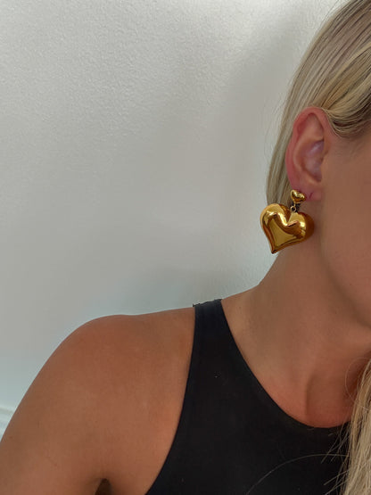 LOVE EARRINGS