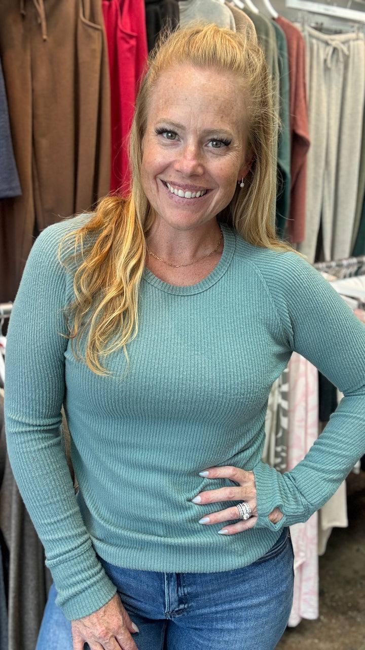 Brushed Rib Round Neck Raglan Long Sleeve Thumbhole Top