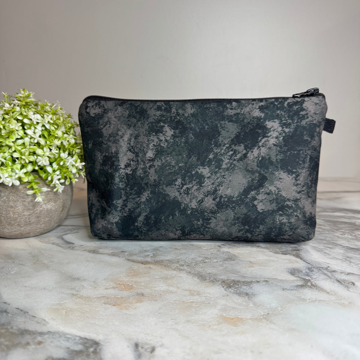Pouch - Dark Grey Black Acid Wash