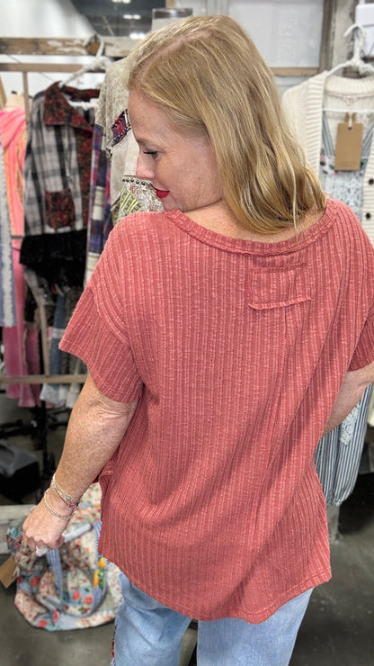 POL Easy V-Neck Textured Top
