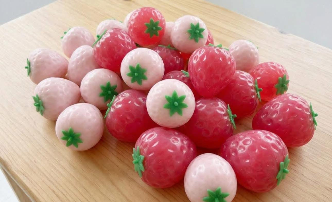 Magic Strawberry Color Shift Squish - PREORDER