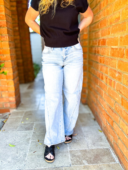 Lely Mid Rise Fit Barrel Jeans by Risen