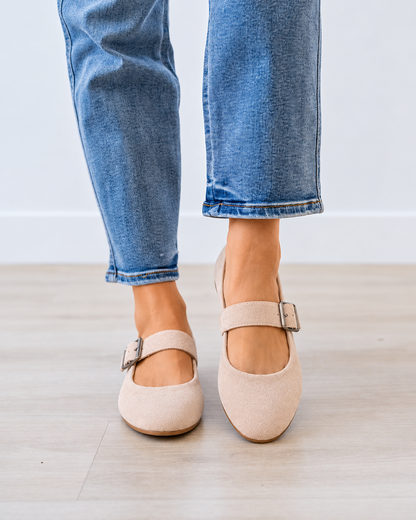 Samantha Comfort Flat