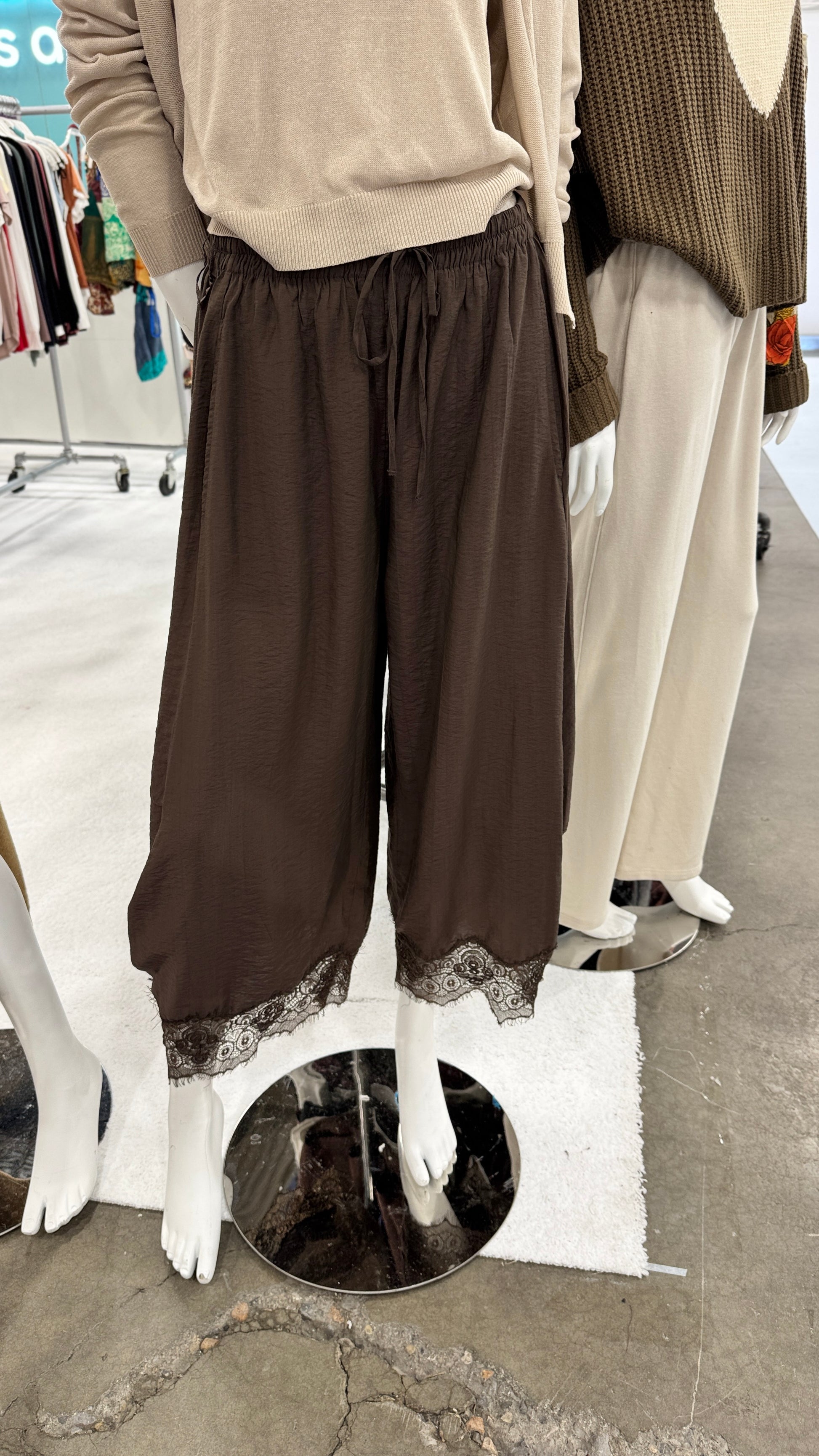 THE Pant with Lace Detail *PREORDER*