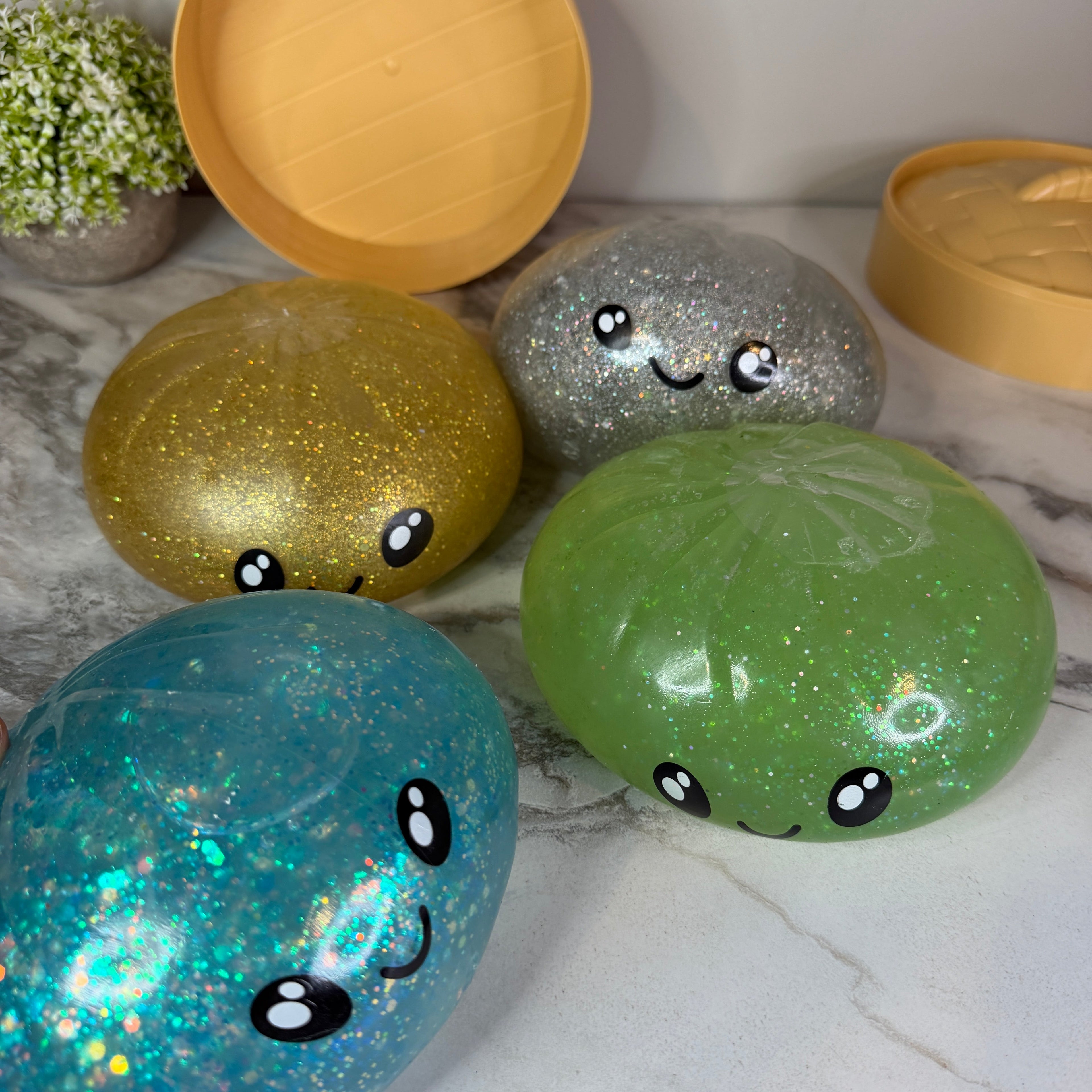 Squishy Toy - XL Dumpling, Quick Squeeze Glitter