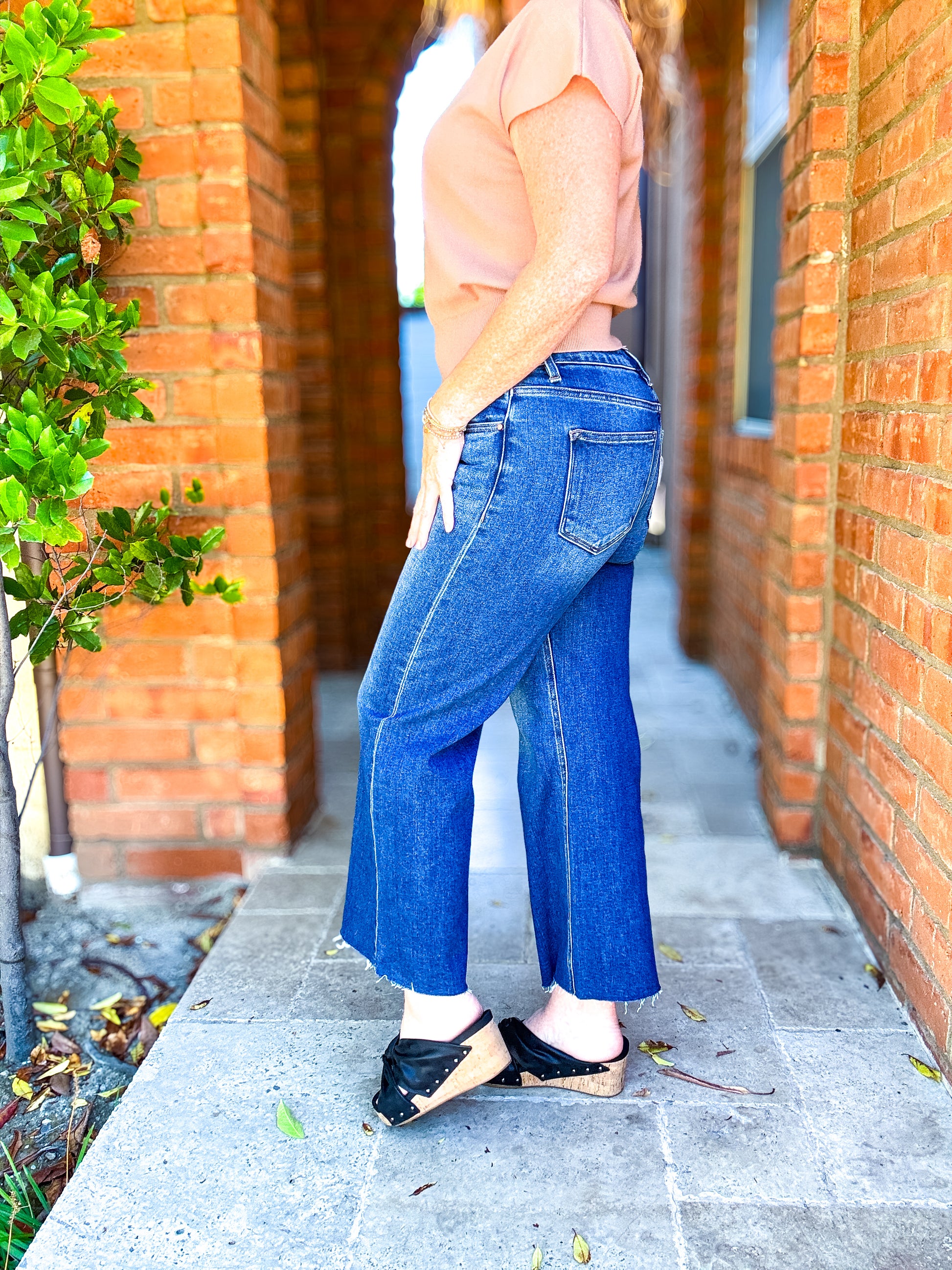 Tarra Mid Rise Crop by Risen