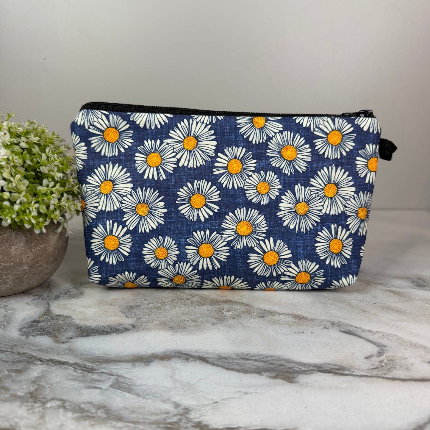 Pouch - Floral Daisy on Denim Blue