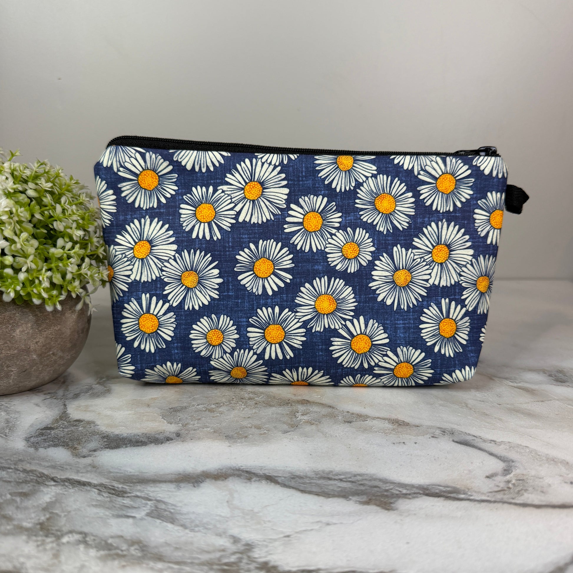 Pouch - Floral Daisy on Denim Blue