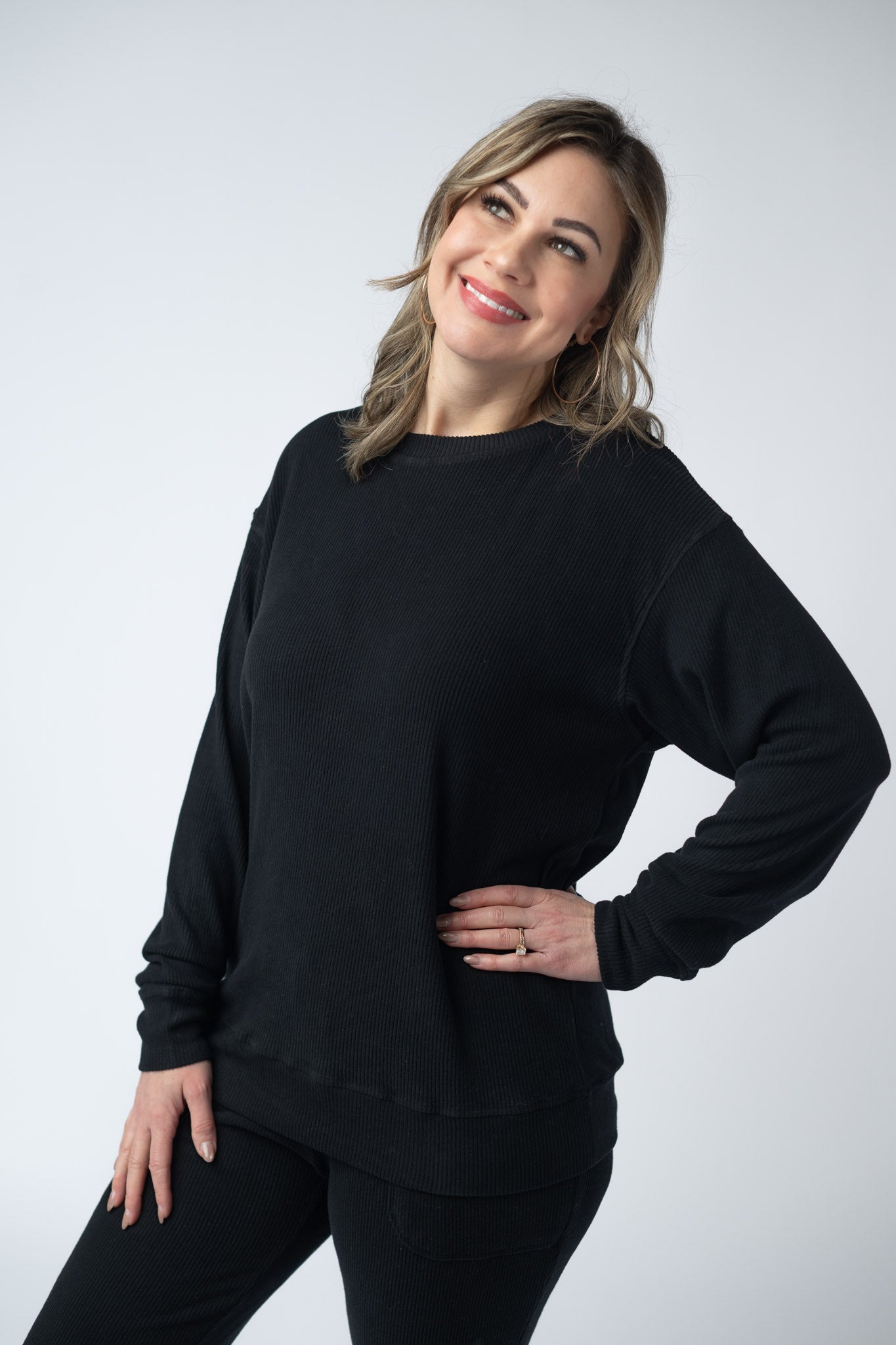 Corrine Ribbed Pullover Top - Black