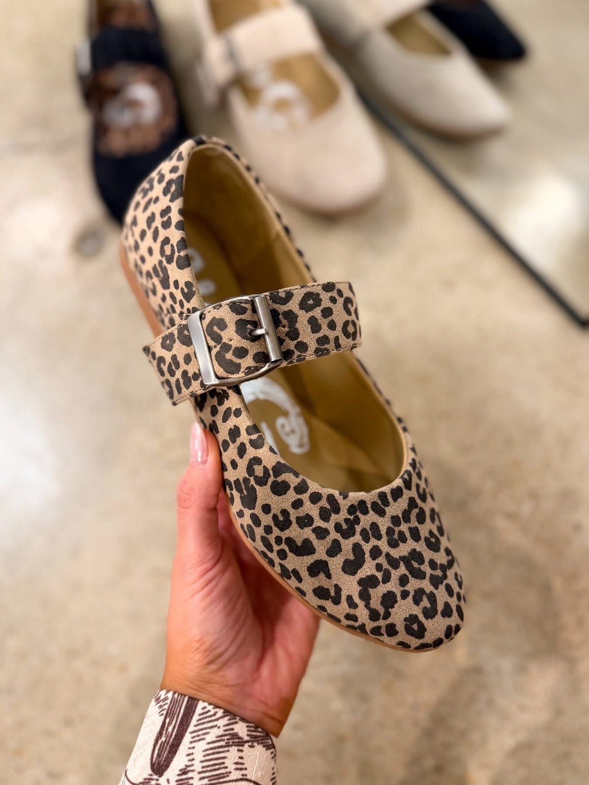 Samantha Comfort Flat