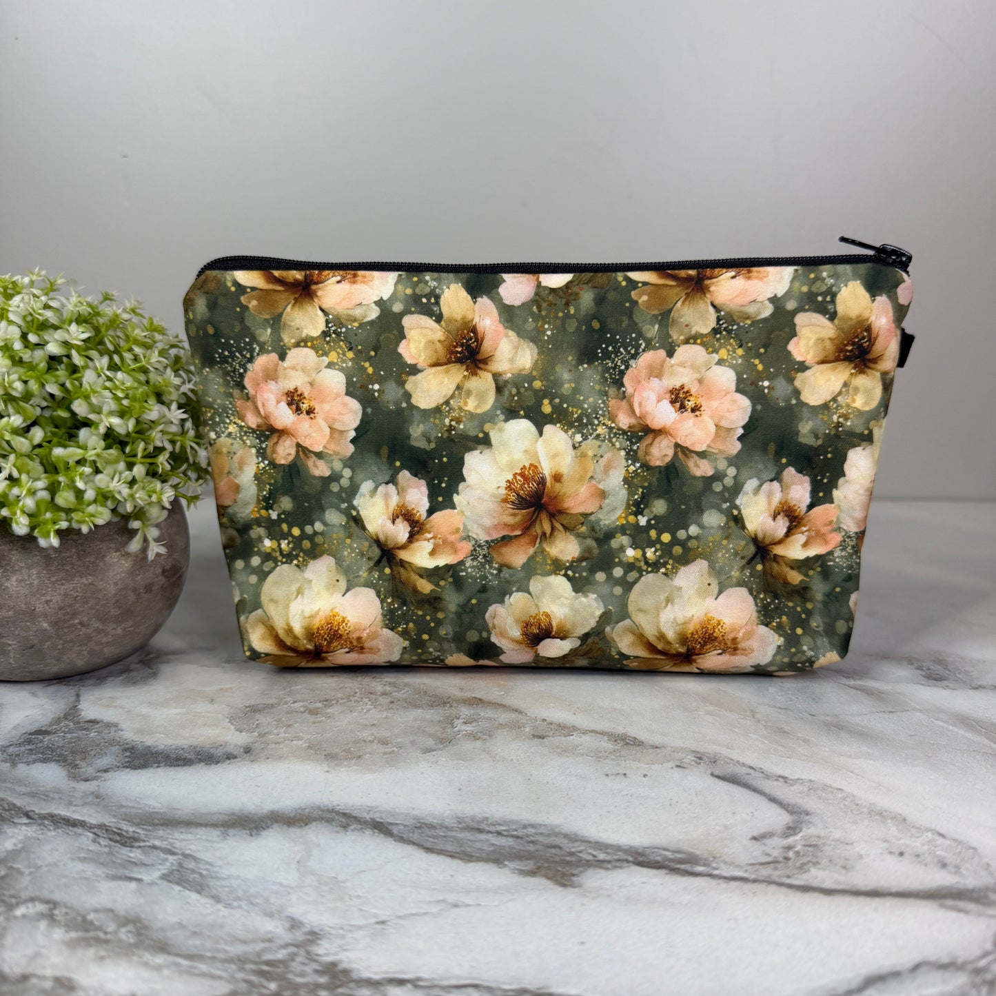 Pouch - Floral Green Magnolia