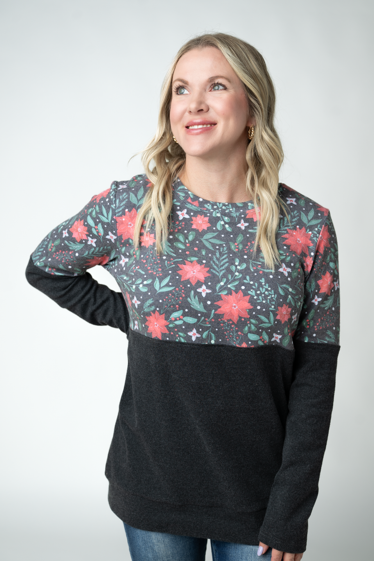 Natalie Pullover - Poinsettia Nights