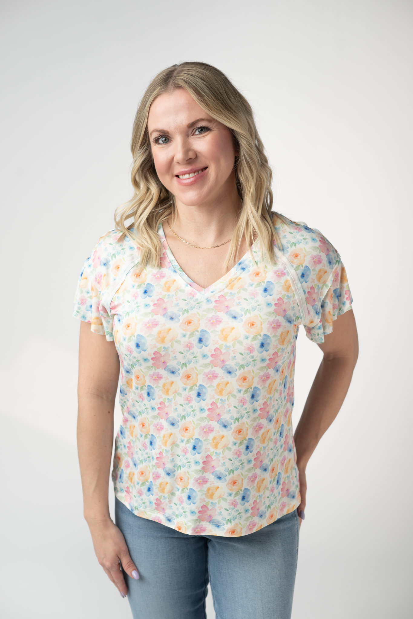 IN STOCK Raelynn V-Neck Top - Petal Gardens