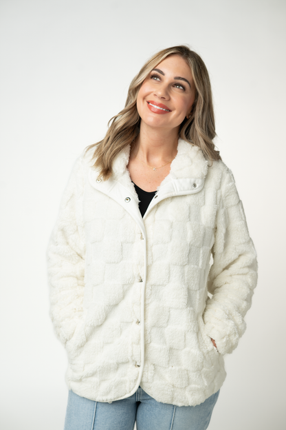 Checkered Snap Sherpa - Ivory