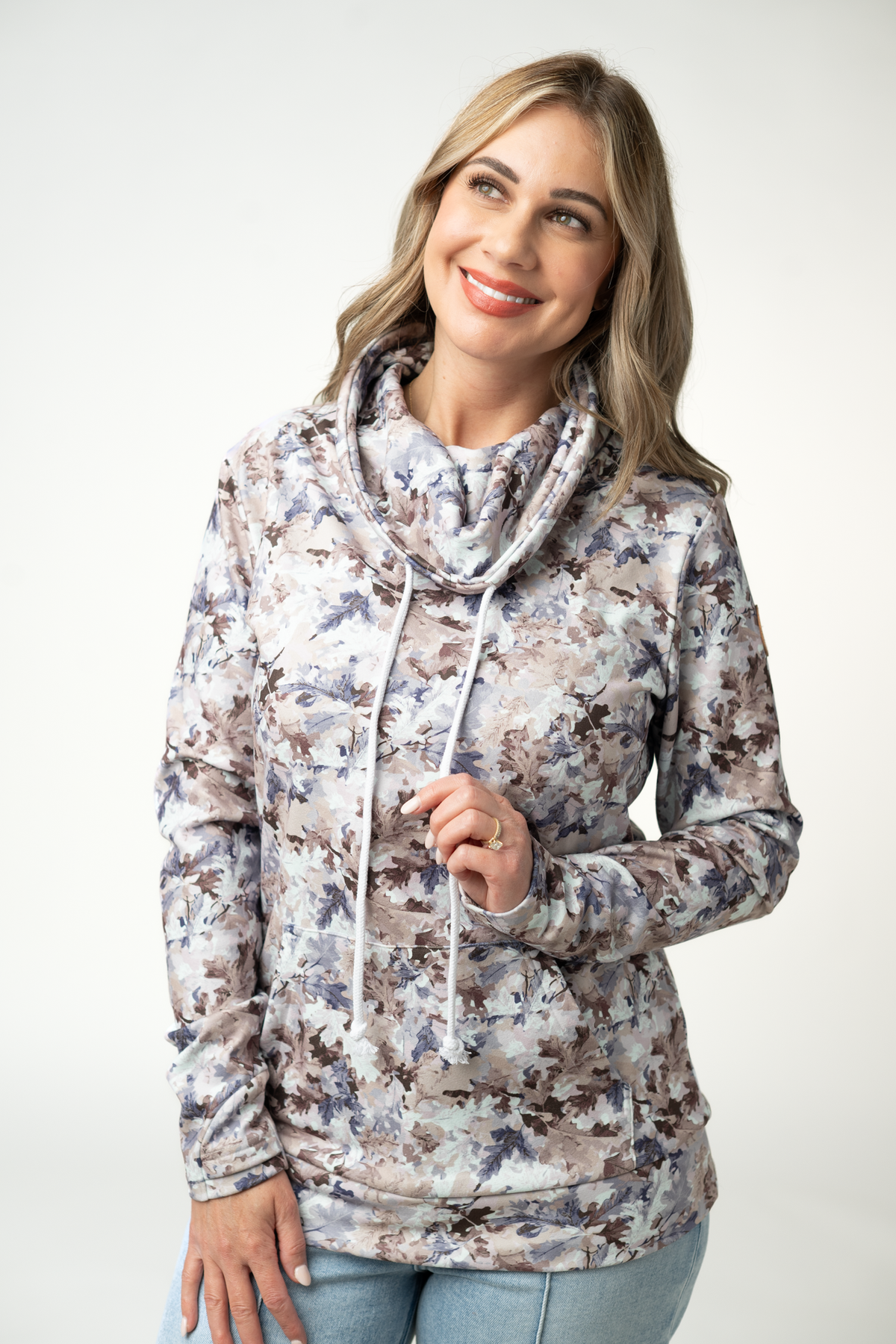 Soft Funnel Neck - Neutral Leaves
