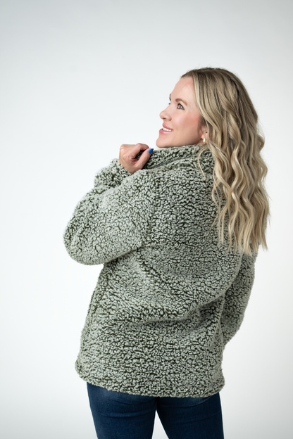 Two Tone Fullzip Sherpa - Olive and White