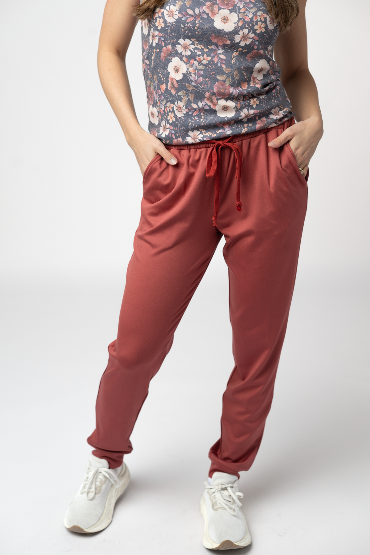 Cloud Joggers - Brick