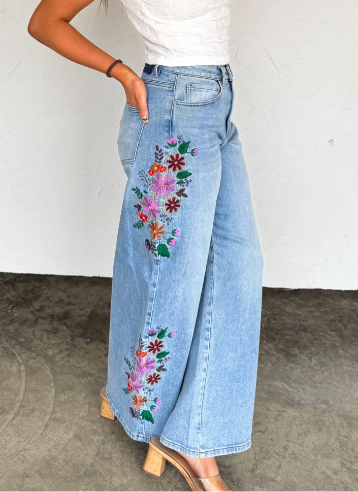 Evie Floral Embroidered Jeans
