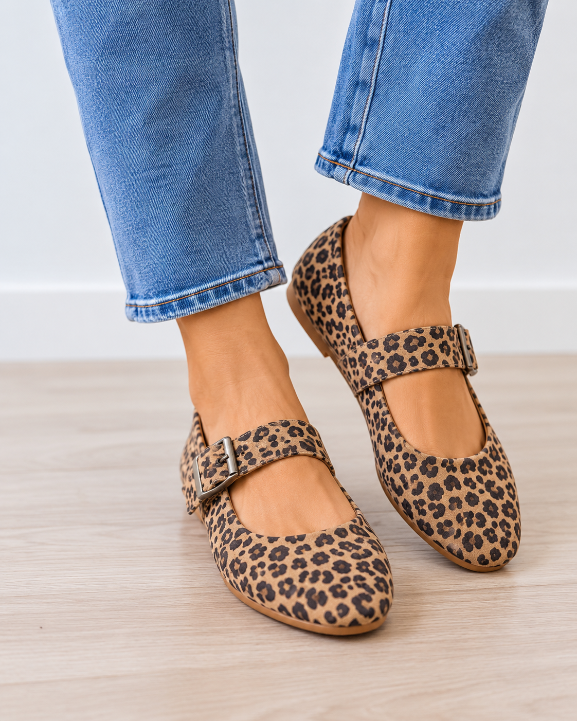 Samantha Comfort Flat