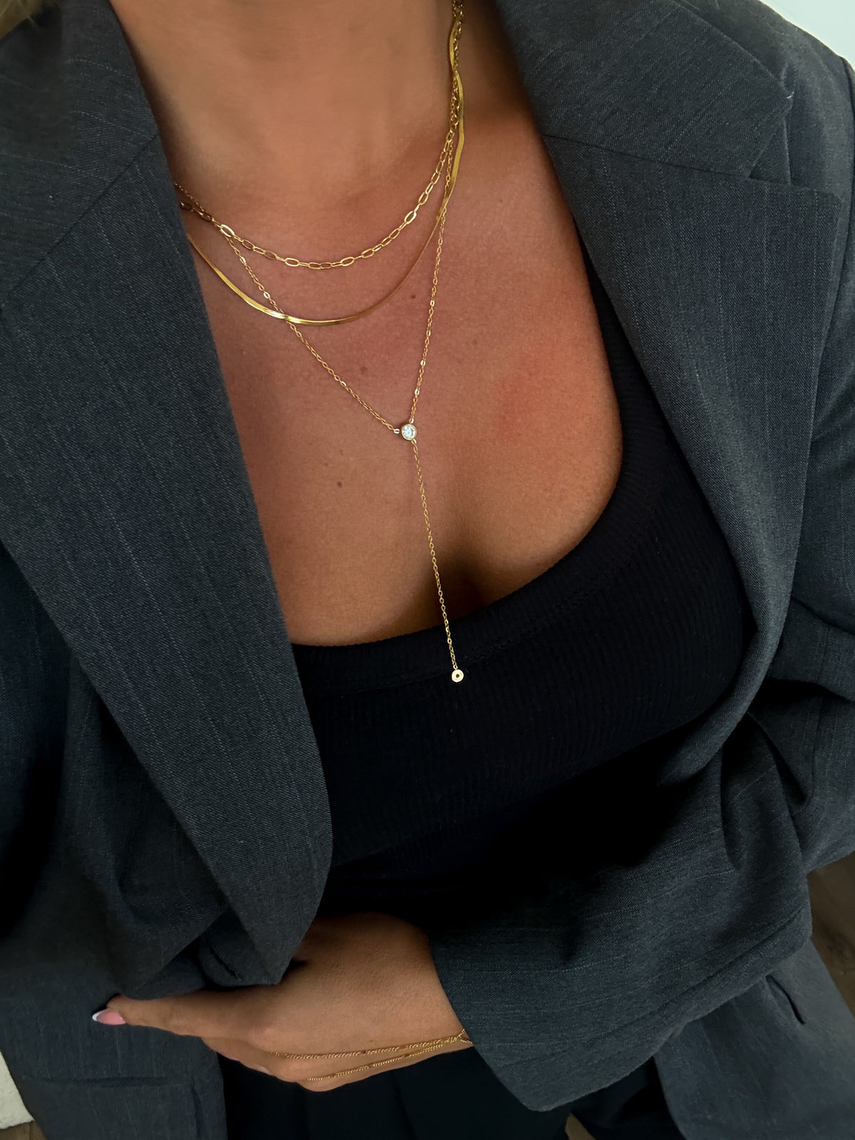 CHARLIE NECKLACE