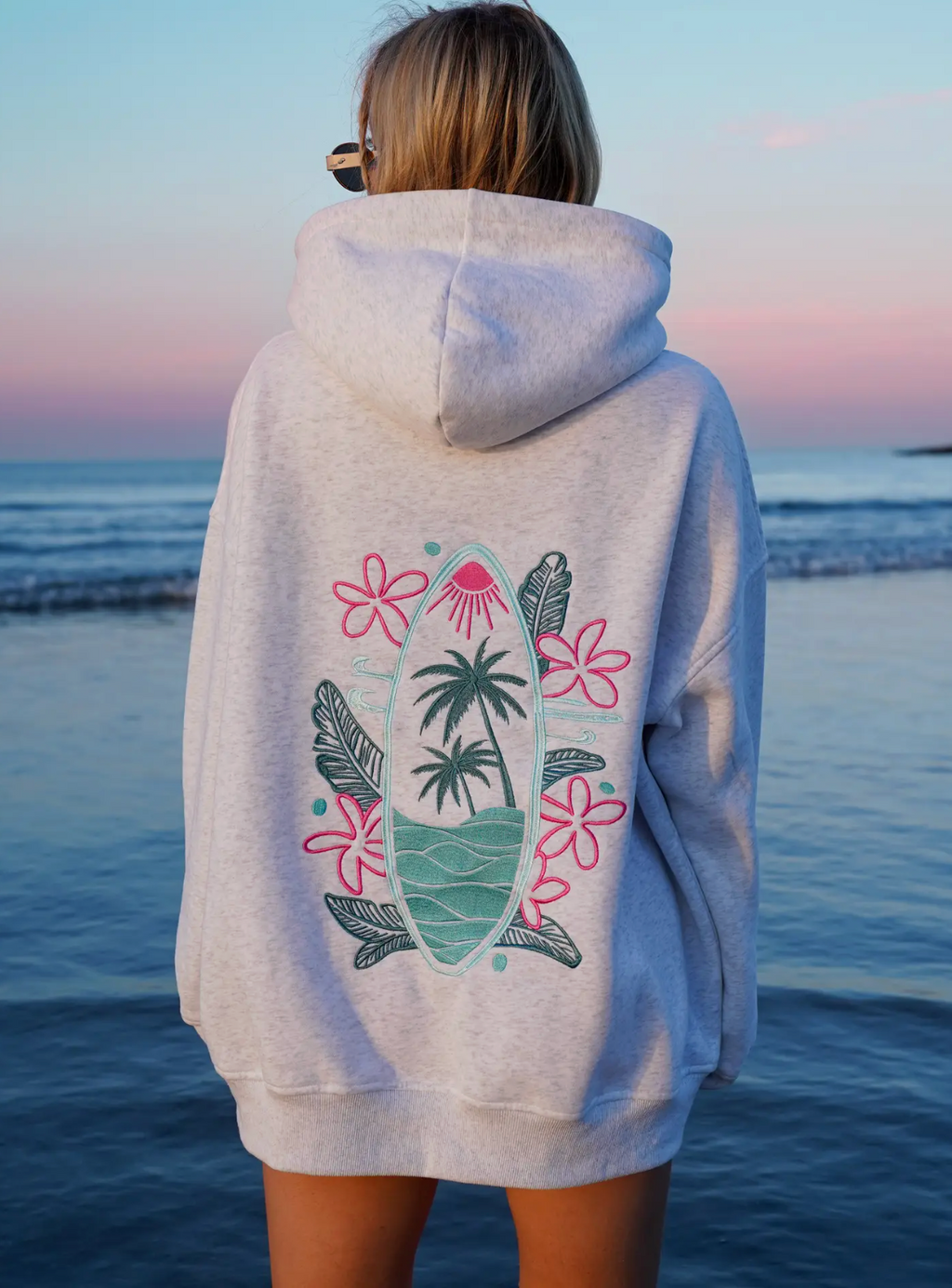 PREORDER: Pearl Grey Surfing the Waves Embroider Hoodie