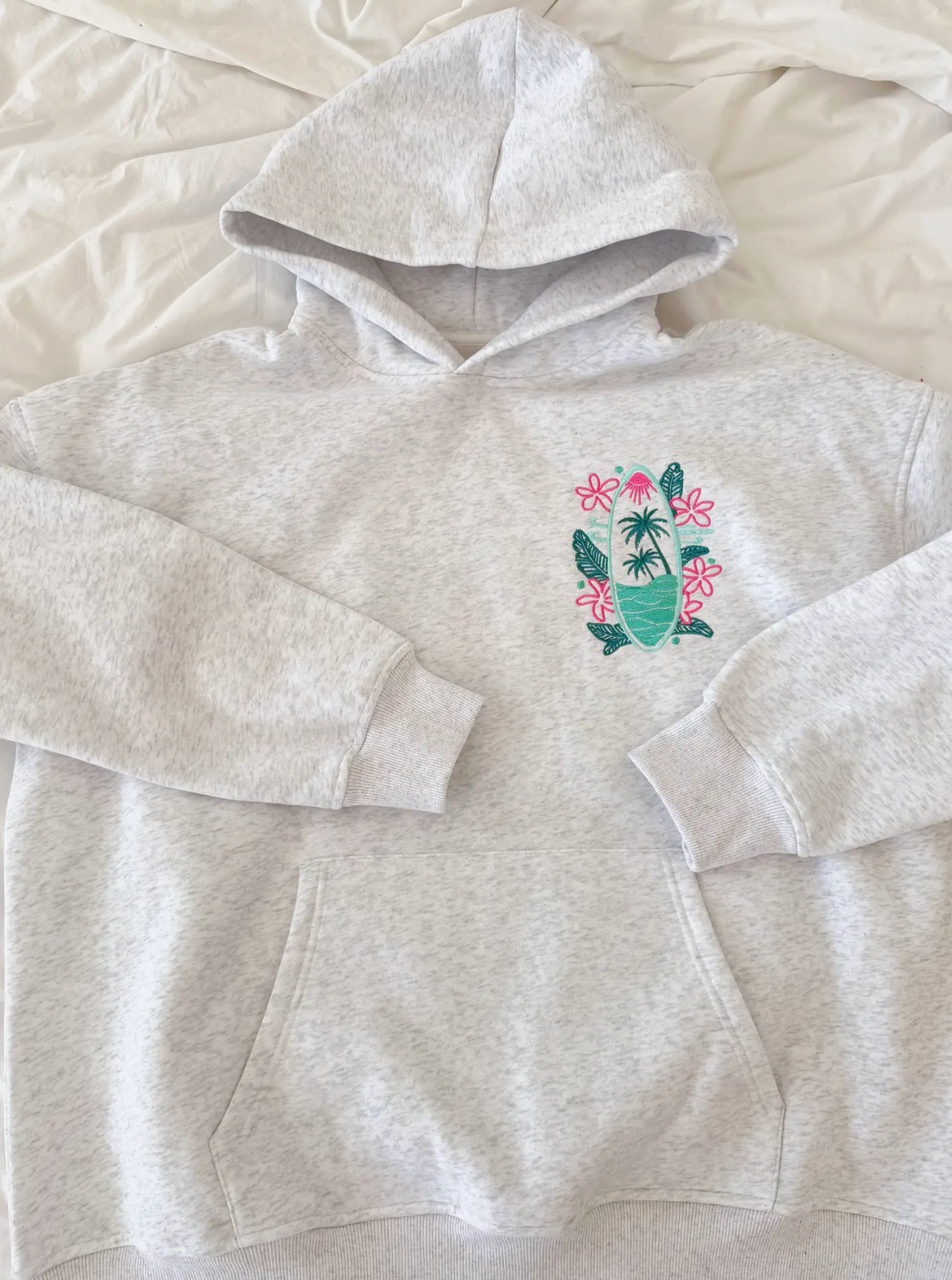 PREORDER: Pearl Grey Surfing the Waves Embroider Hoodie