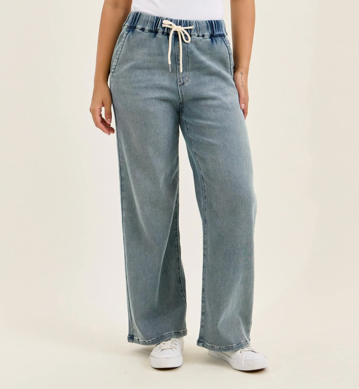 Wilhelmina Relaxed Elastic Waist Tie Jeans