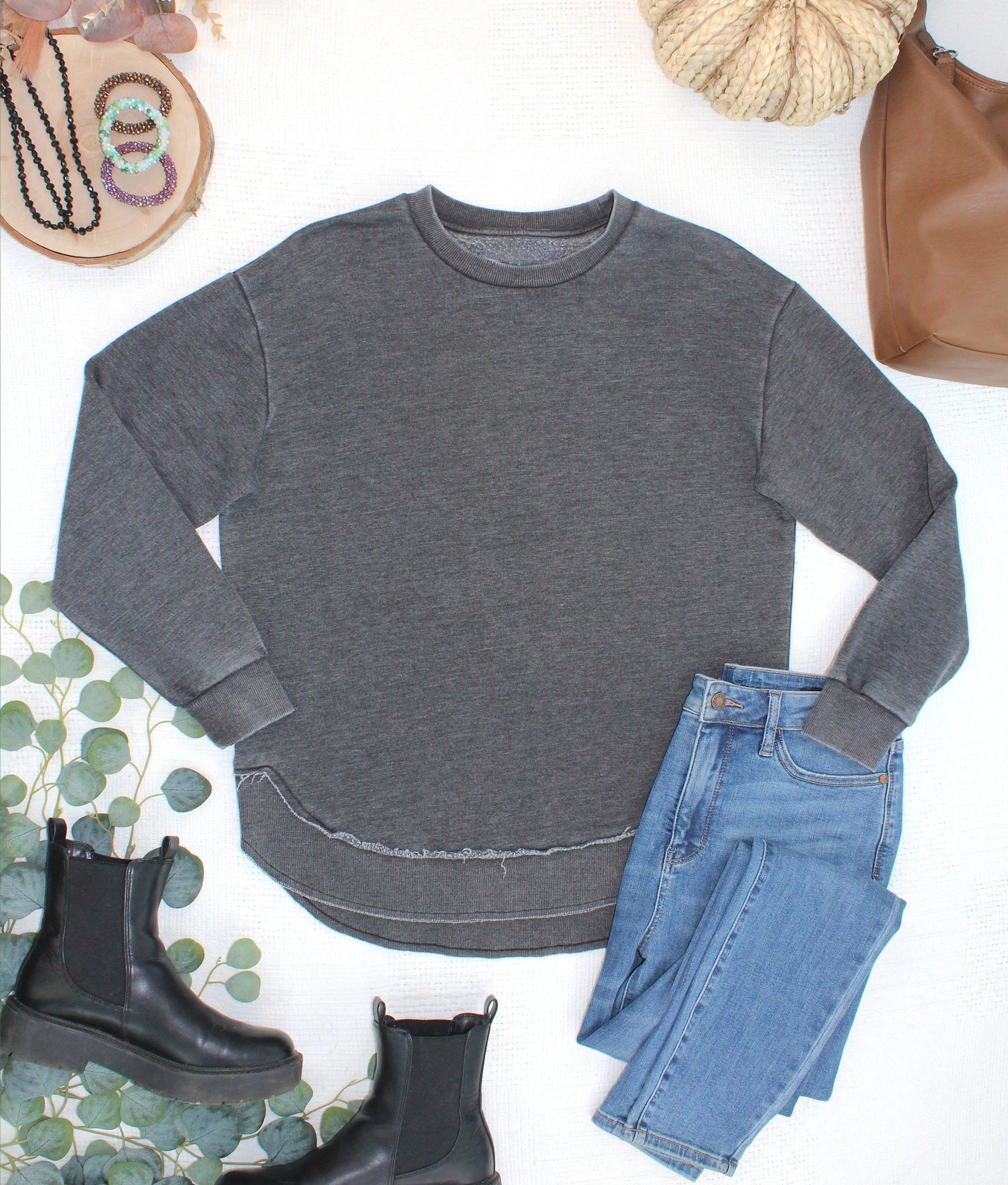 Vintage Wash Pullover - Black