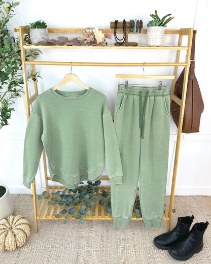 Vintage Wash Pullover - Olive