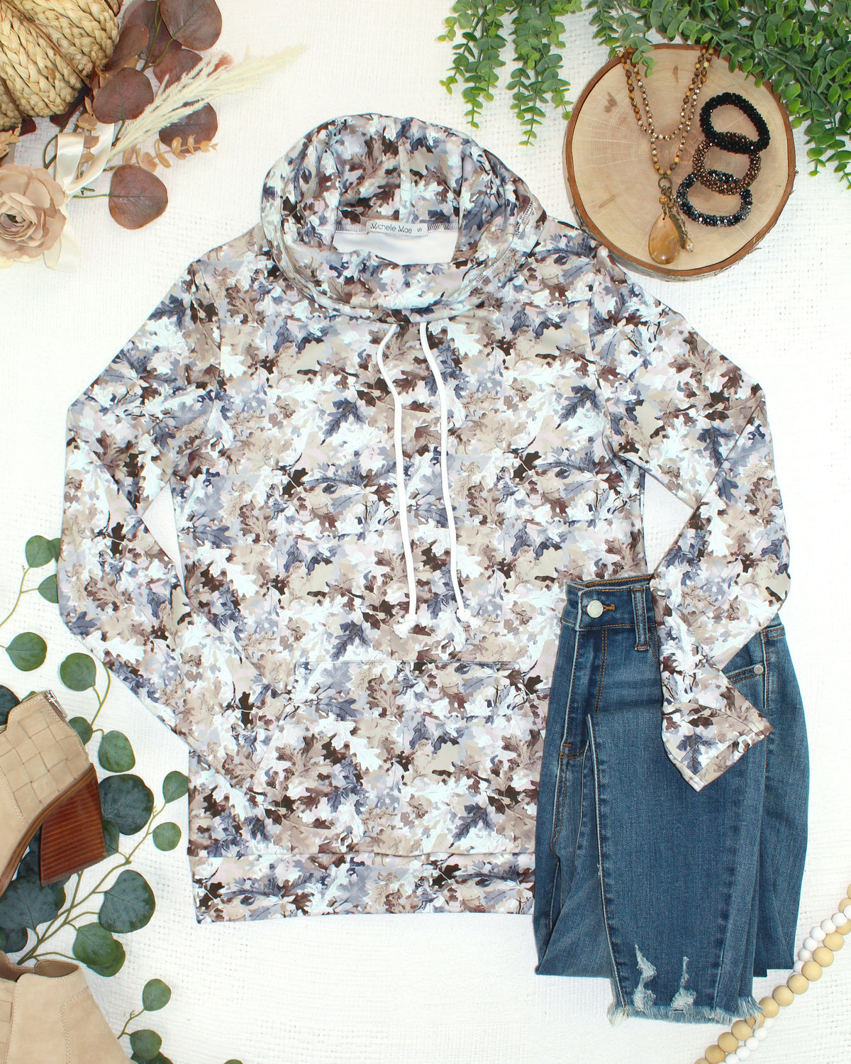 Soft Funnel Neck - Neutral Leaves